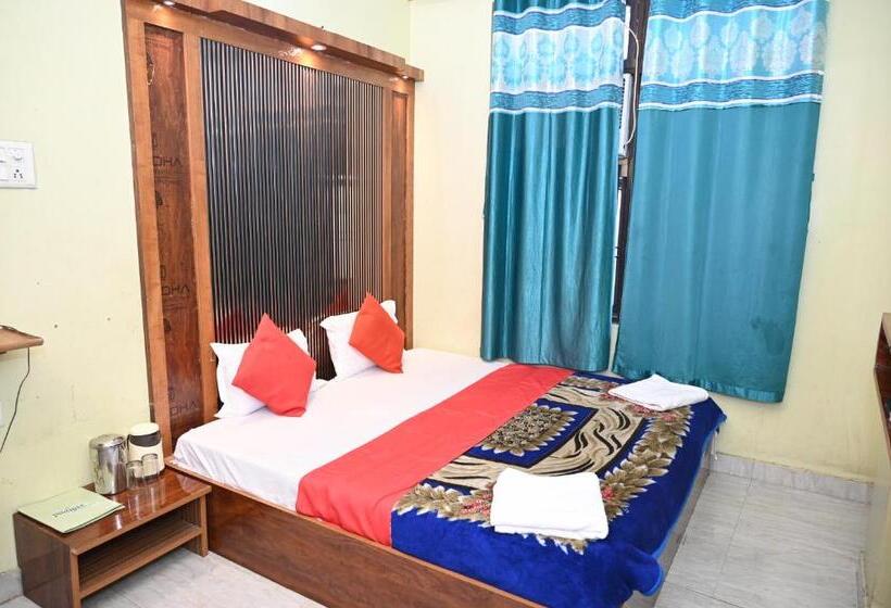 חדר דלוקס, Rameshwaram Guest House