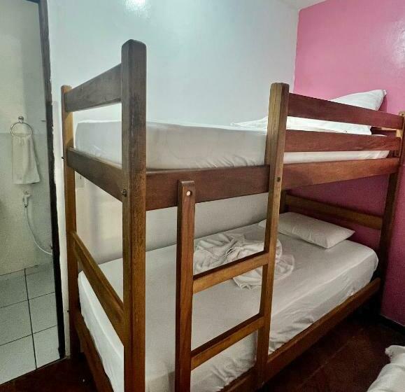 חדר אקונומי לארבעה, Pousada Casa Cecilia