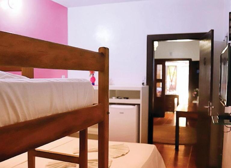 חדר אקונומי לארבעה, Pousada Casa Cecilia