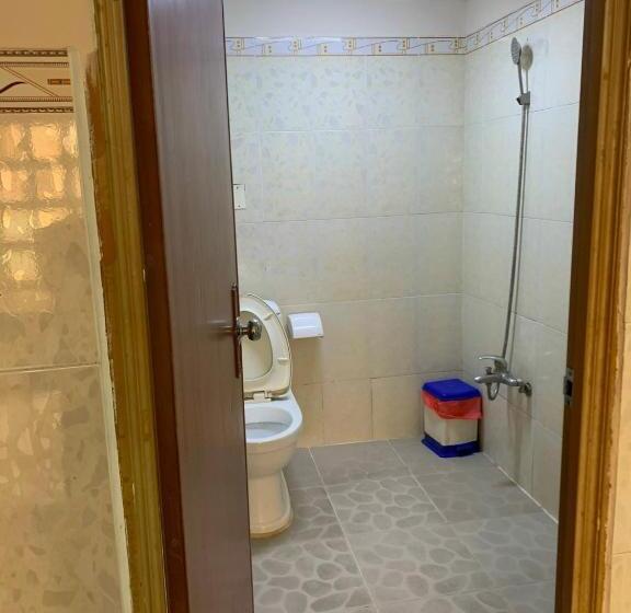 اتاق اکونومی, Minh Tuan