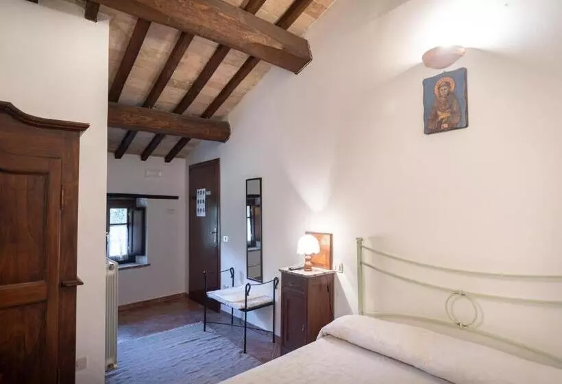 Standard Kolmen Hengen Huone, Agriturismo Sasso Rosso