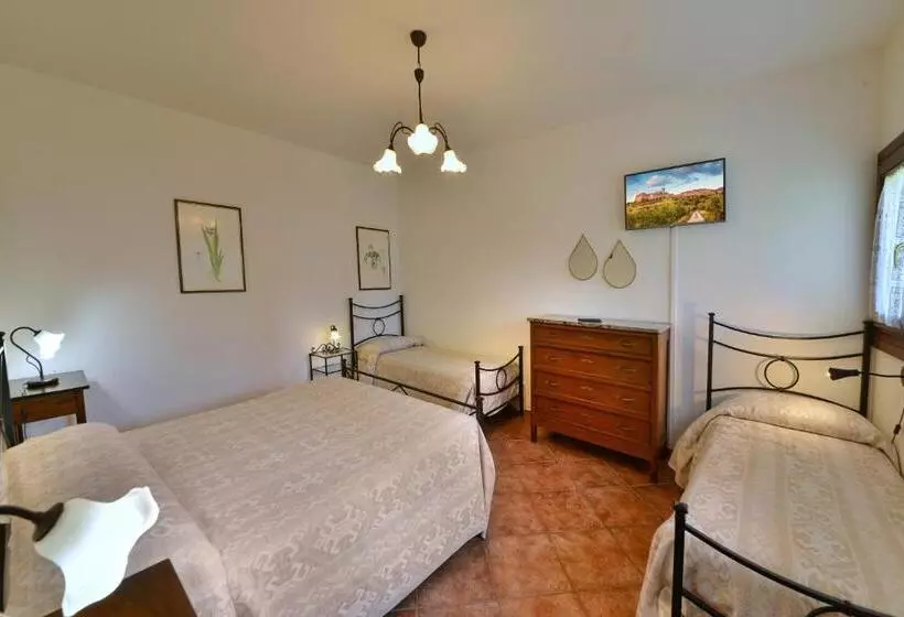 Standard Neljän Hengen Huone, Agriturismo Sasso Rosso