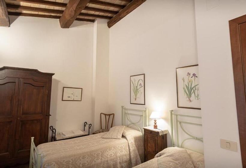 اتاق استاندارد چهار تخته, Agriturismo Sasso Rosso