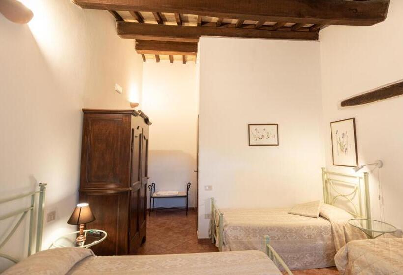 اتاق استاندارد چهار تخته, Agriturismo Sasso Rosso