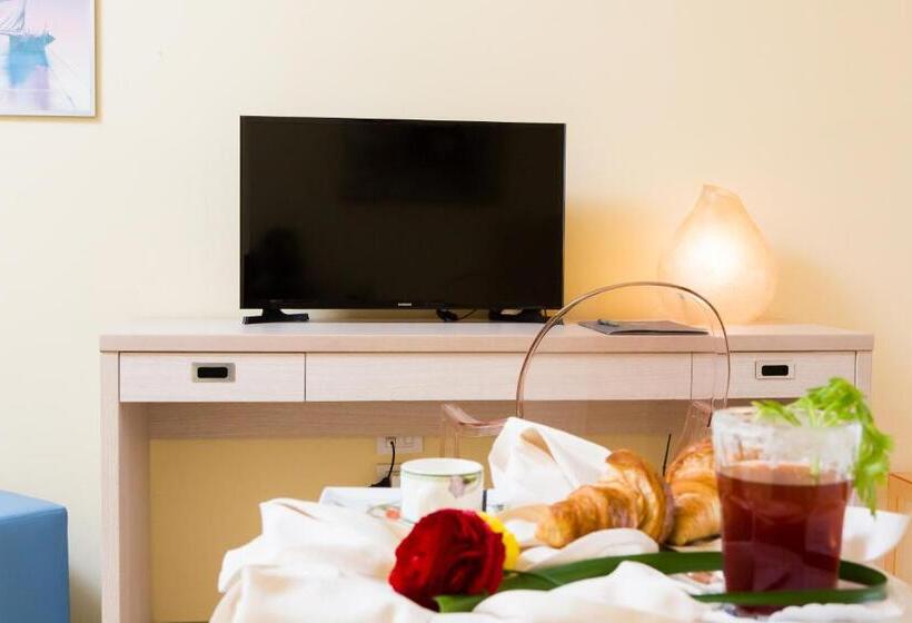 주니어 스위트, Club Hotel Olivi   Tennis Center