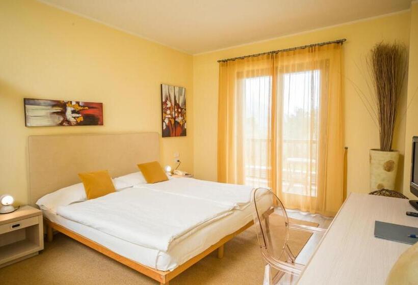 주니어 스위트, Club Hotel Olivi   Tennis Center