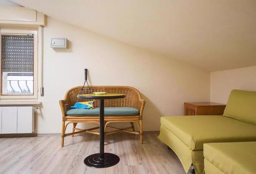 ペントハウスルーム, Club Hotel Olivi Tennis Center