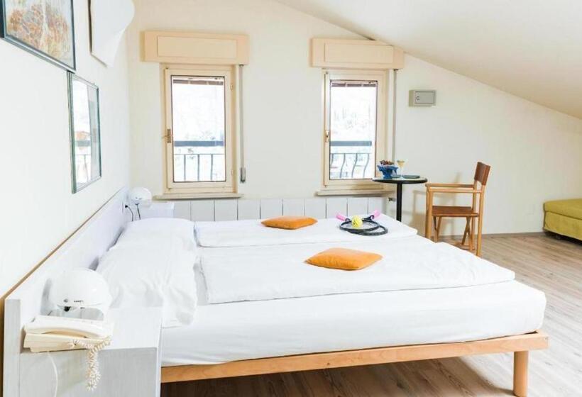 펜트하우스 룸, Club Hotel Olivi   Tennis Center