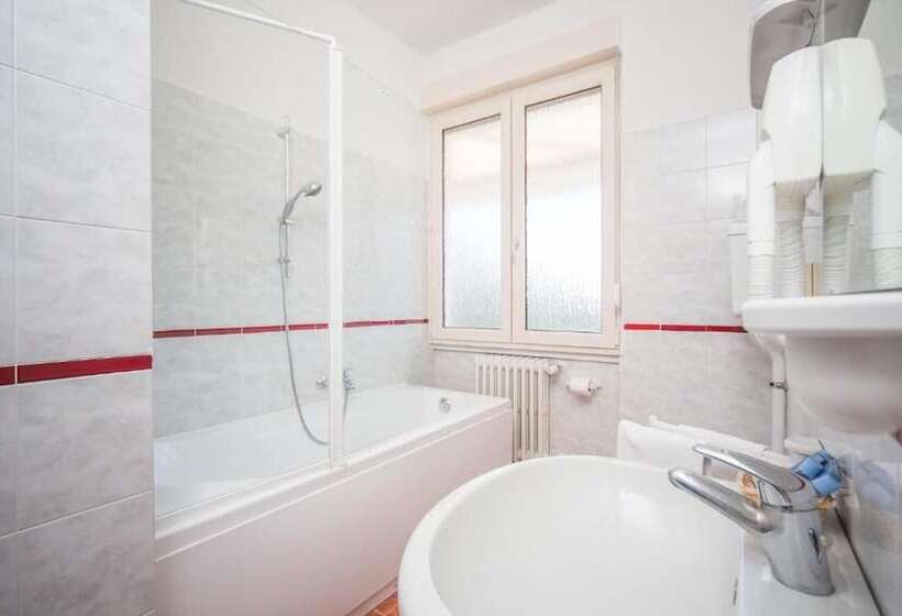 컴포트 룸, Club Hotel Olivi   Tennis Center