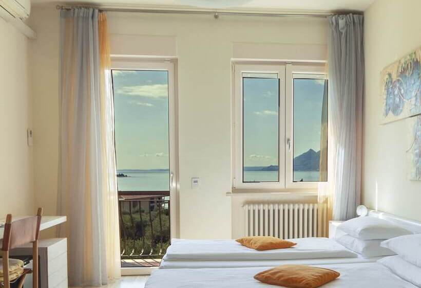 Номер Стандарт Трехместный, Club Hotel Olivi   Tennis Center
