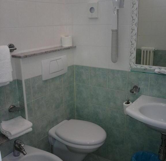 基本三人间, Design Hotel Astra B&b