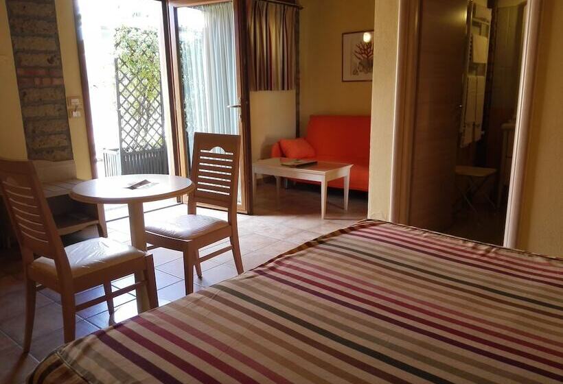 غرفة سوبيريور, Acquasanta