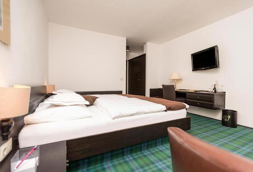 Номер Стандарт, Alpenhof Postillion