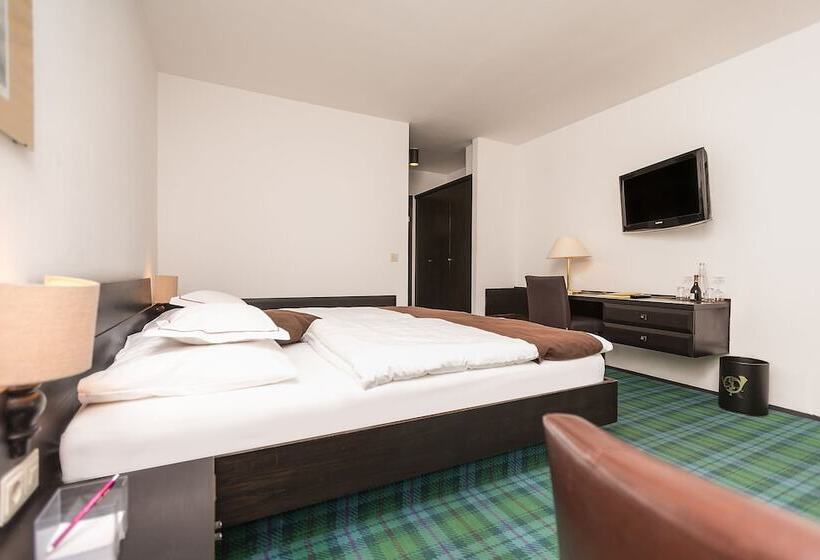 Номер Стандарт, Alpenhof Postillion