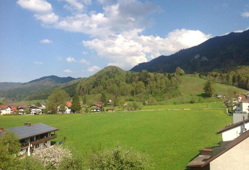 Люкс, Alpenhof Postillion