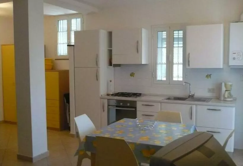 استودیوی استاندارد, Azienda Agrituristica Villa Arianna