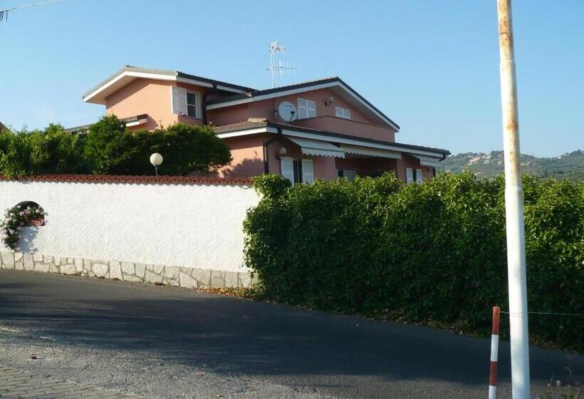 스탠다드 스튜디오, Azienda Agrituristica Villa Arianna