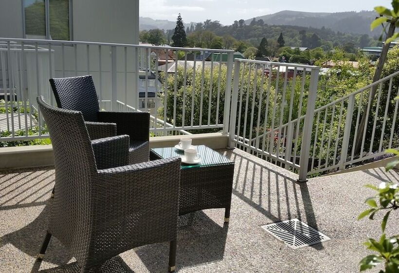 Escritório Deluxe, Bluestone On George