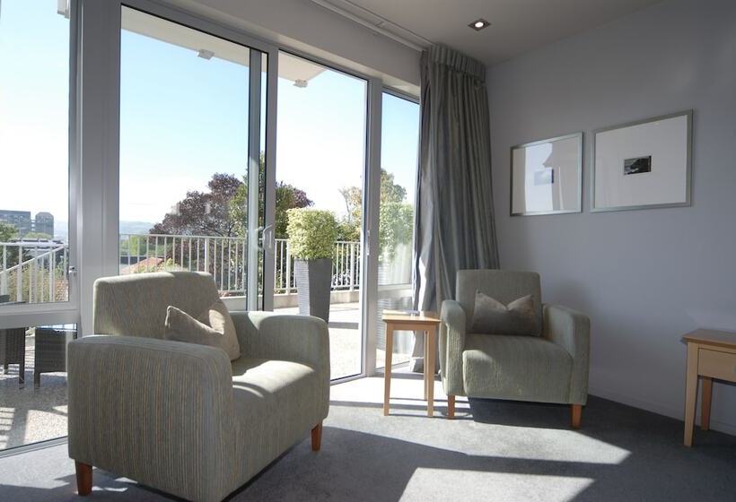 Escritório Deluxe, Bluestone On George