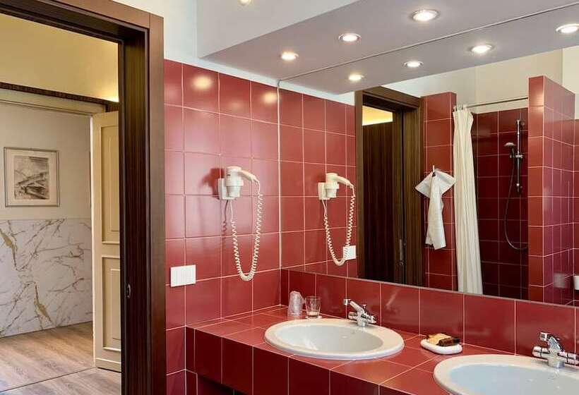 スーペリアールーム, Brescia