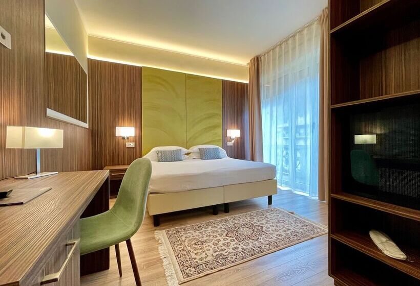 スーペリアールーム, Brescia