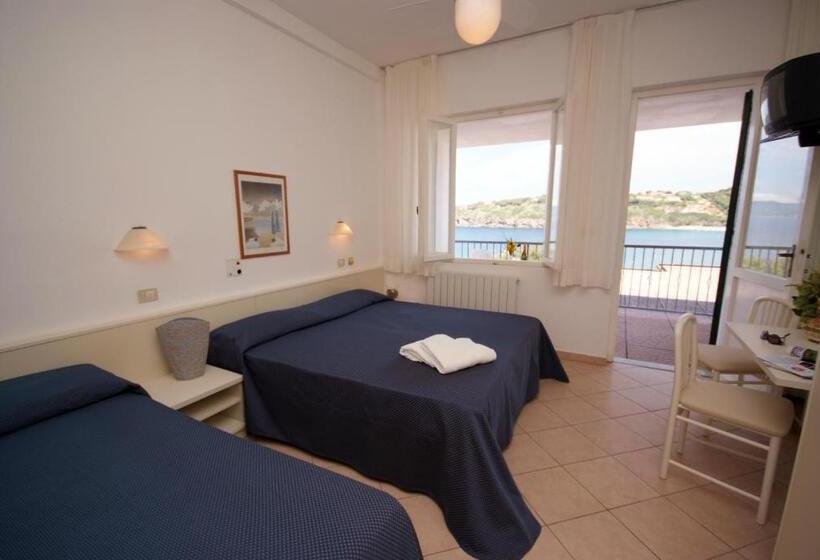 Triple Room Sea View, Dino