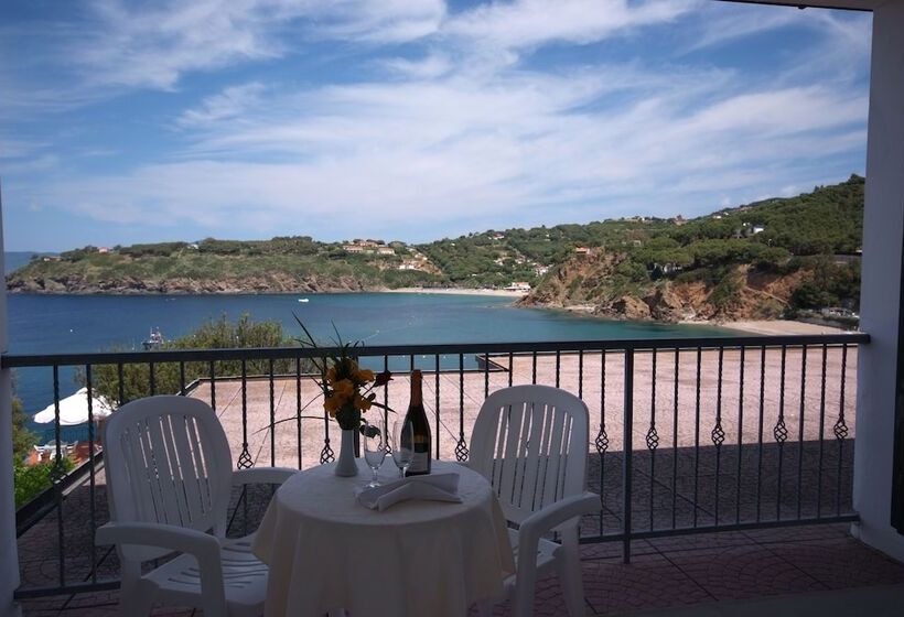 高级海景房, Dino