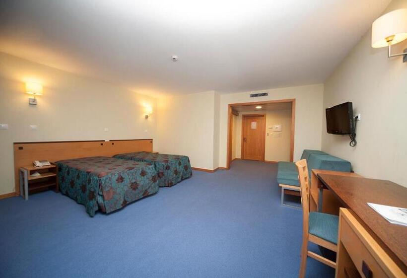 Номер Клуб, Feira Pedra Bela