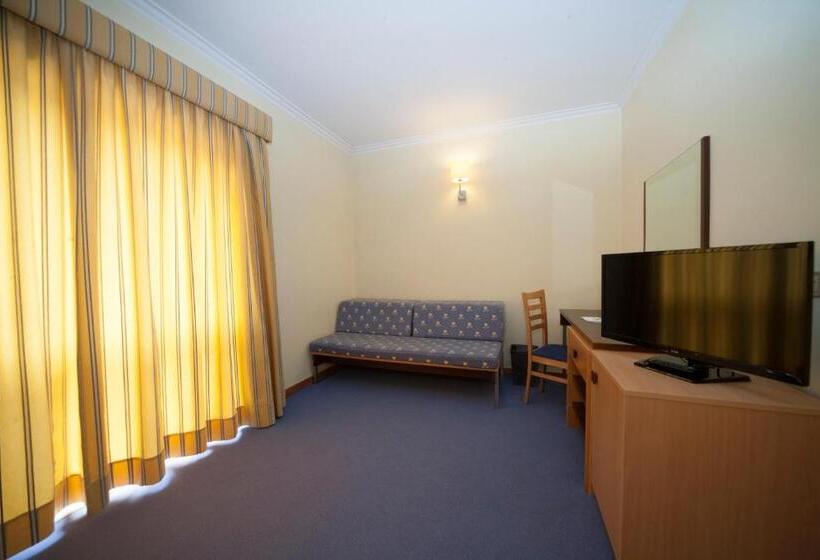 Семейный Номер, Feira Pedra Bela