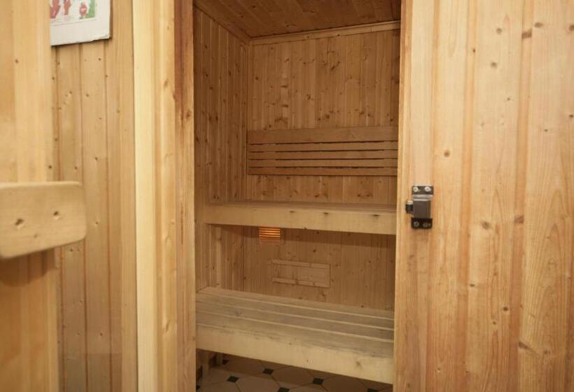 Семейный Номер, Feira Pedra Bela