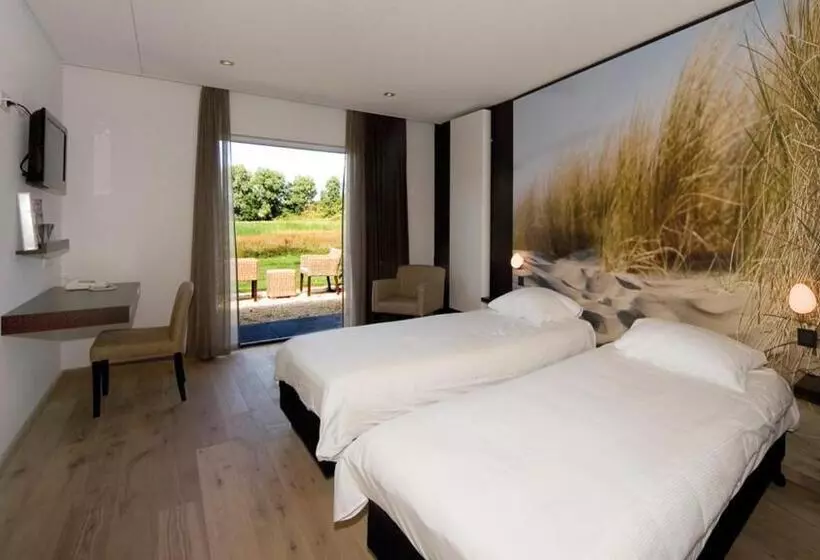 Comfort room with terrace, Fletcher Landgoedhotel Renesse