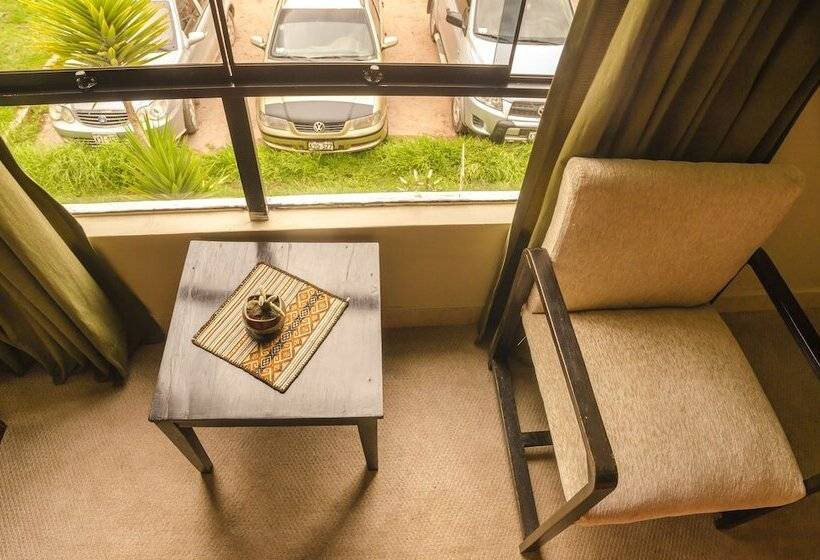 חדר סטנדרט, In Casita