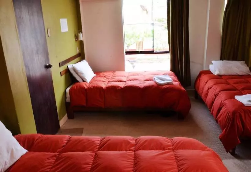 Standard Kolmen Hengen Huone, In Casita