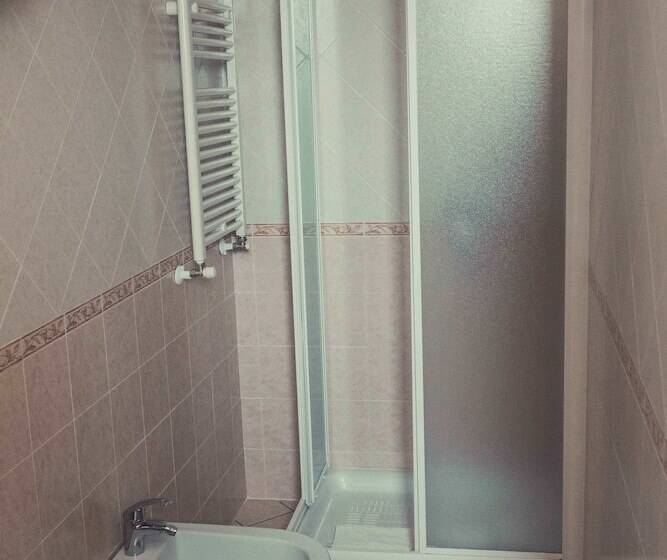 스탠다드 트리플 룸, Insonnia