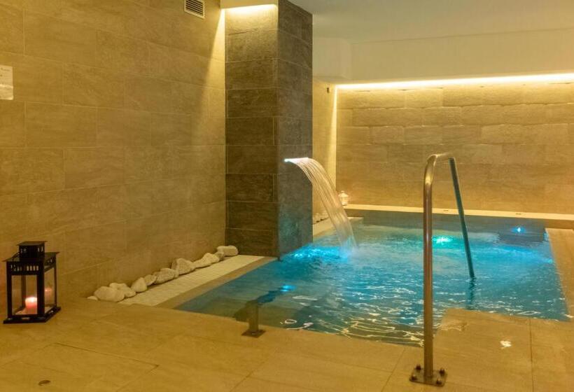 수퍼리어룸, 스파 액세스, Lory