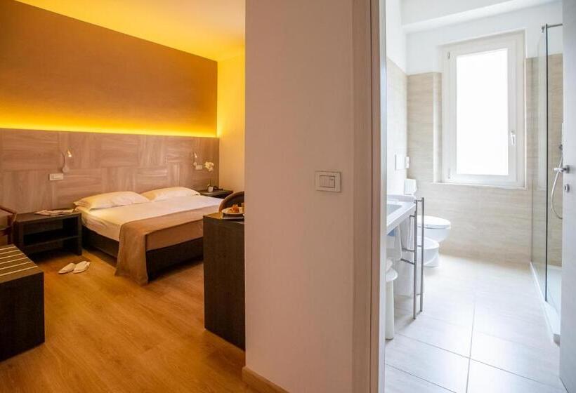 수퍼리어룸, 스파 액세스, Lory