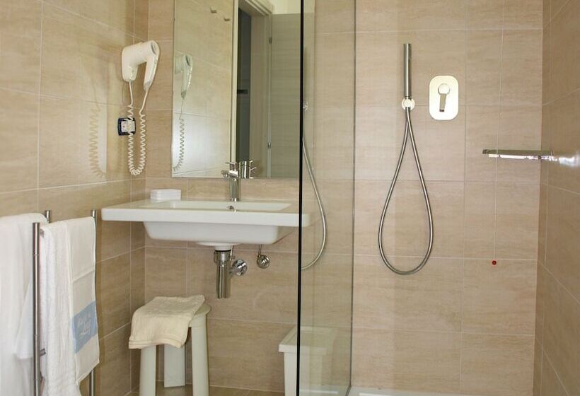 수퍼리어룸, 스파 액세스, Lory