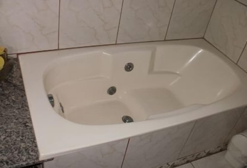 디럭스 룸, Maranata