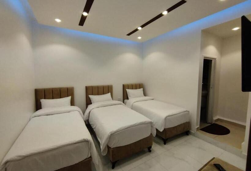 اتاق استاندارد سه نفره, Mussa Spring