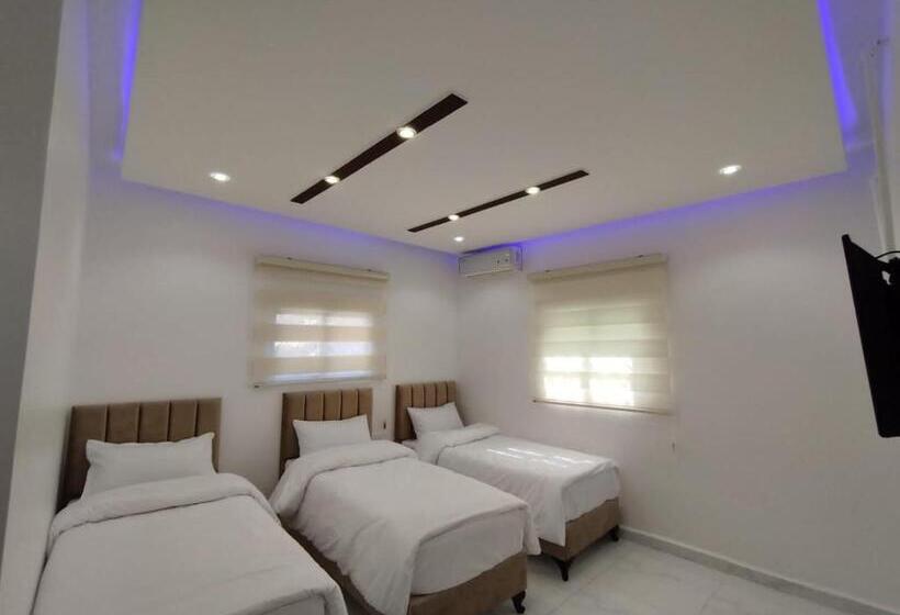 اتاق استاندارد سه نفره, Mussa Spring