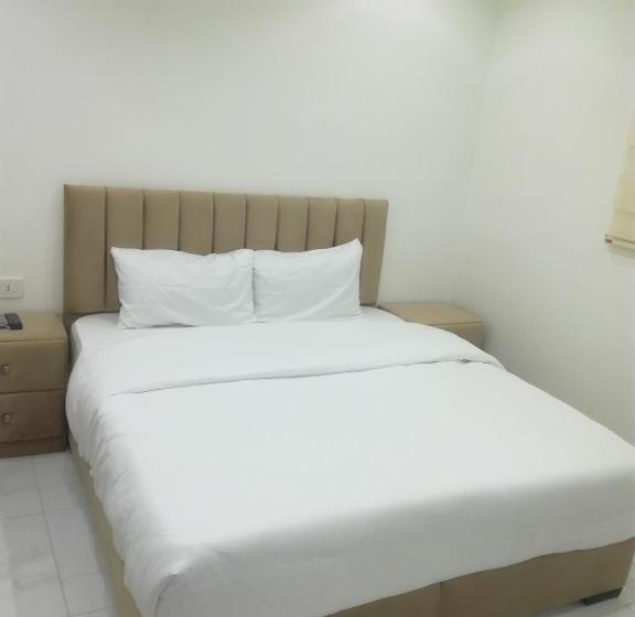 اتاق استاندارد با سرویس بهداشتی مشترک, Mussa Spring