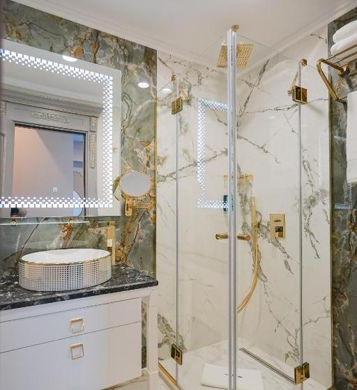 Family Suite, W Regal Boutique Hotel&spa