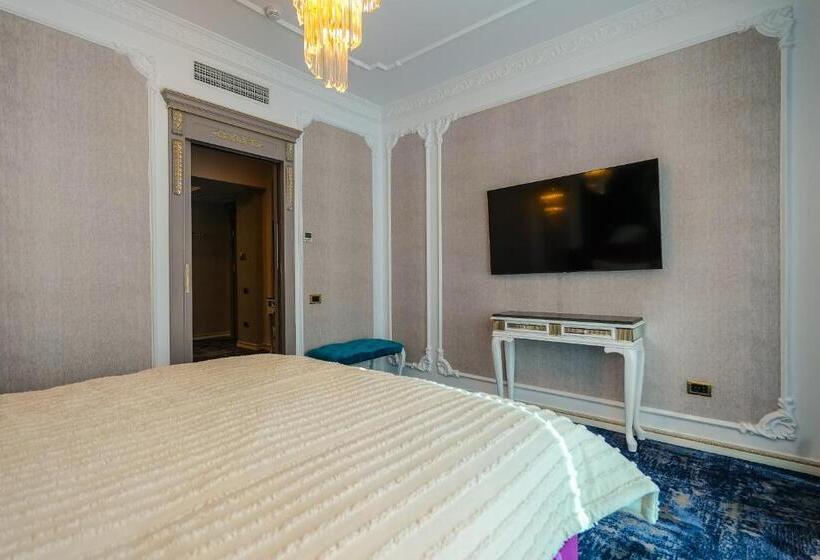 Family Suite, W Regal Boutique Hotel&spa