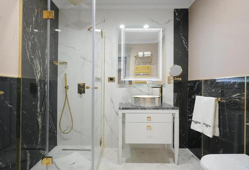 Люкс Повышенной Комфортности, W Regal Boutique Hotel&spa