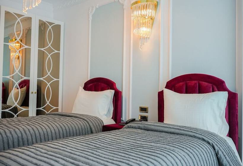 Номер Стандарт, W Regal Boutique Hotel&spa