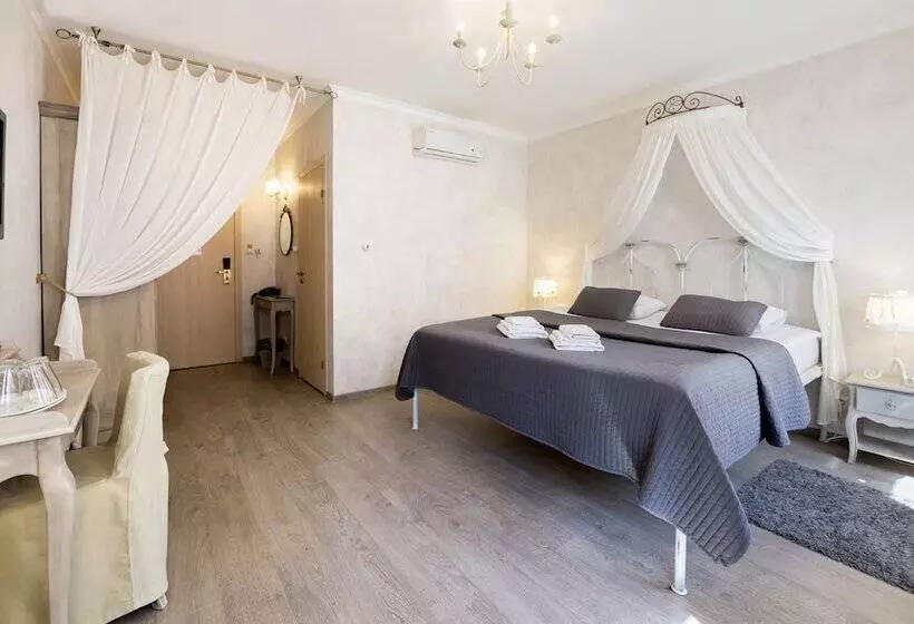 اتاق استاندارد, Remarka Hotel On Stolyarniy