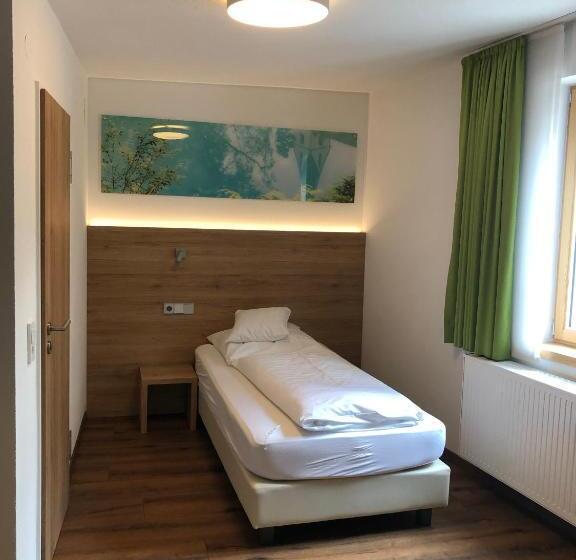 Номер Economy Индивидуальный, Restaurant Ochsen