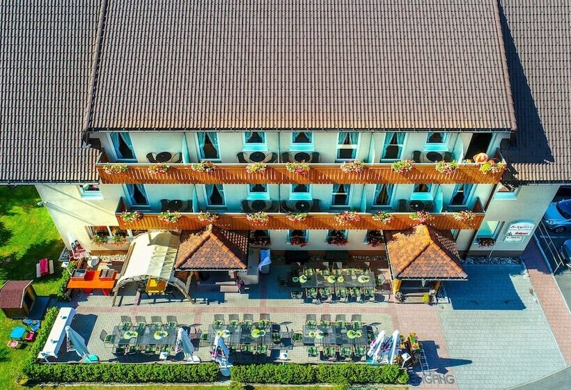Номер Комфорт, Restaurant Schworer