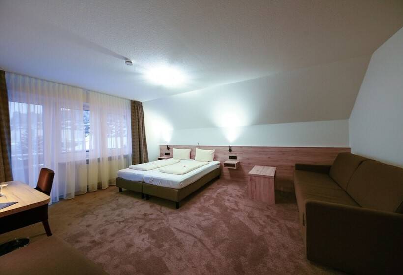 Номер Комфорт, Restaurant Schworer