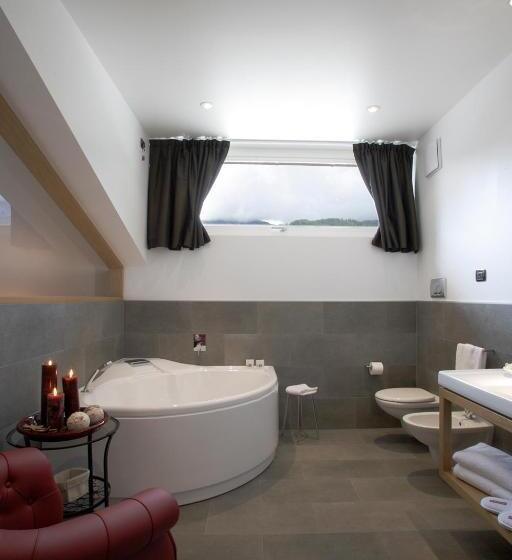 סוויטת ג'וניור, Savoia Dal 1924